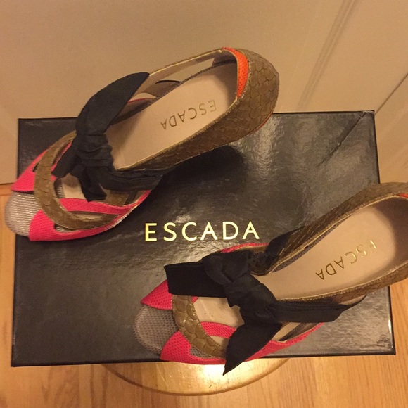 ESCADA shoes size 37 1/2